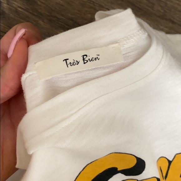 HONEY GRAPHIC TEE - Picture 3 of 3